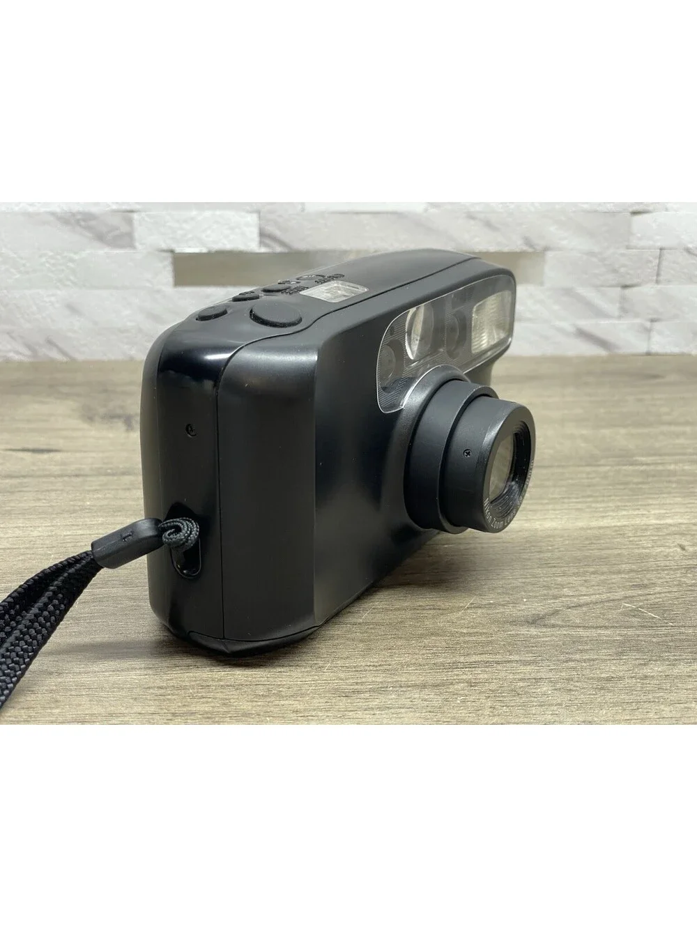 Nikon One Touch Zoom AF 35mm Point & Shoot Film Camera w/ Case